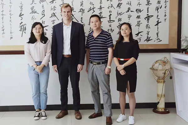Cooler Guys CEO Mr.Andrew visited our company on-site on Nov 21st 2019 to visit the production line and guide our work.