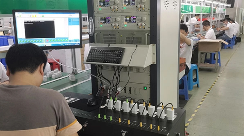 Safety Tips for Voltage and Plug (1)